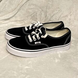 Classic Vans Men’s Sz 5.5 Women’s Sz 7